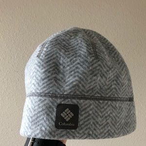 Columbia beanie- NEVER WORN